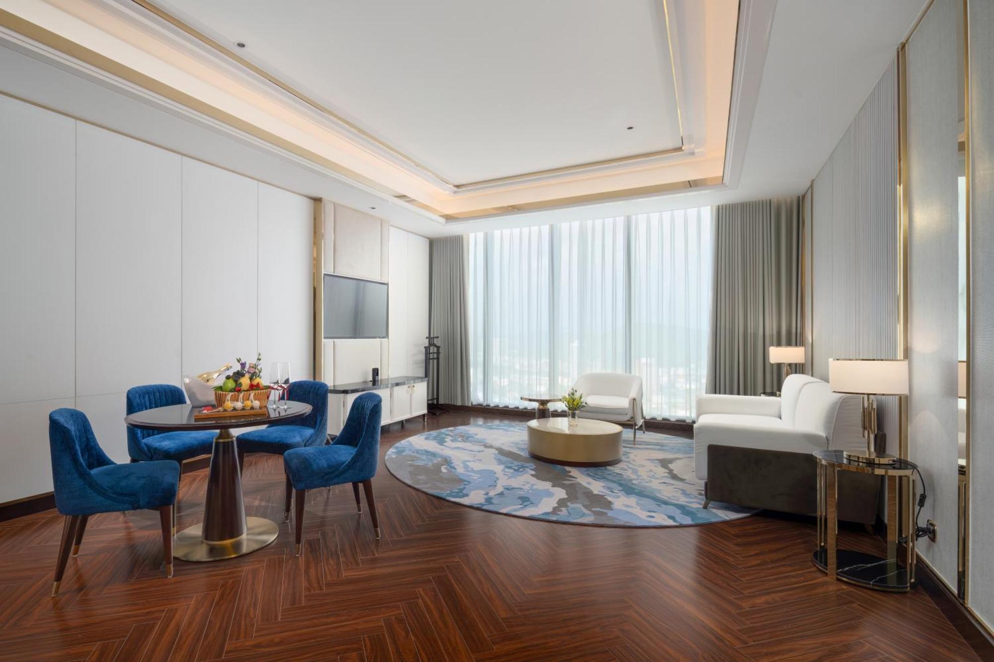Radisson Blu Ha Long Bay Hotel Exterior photo