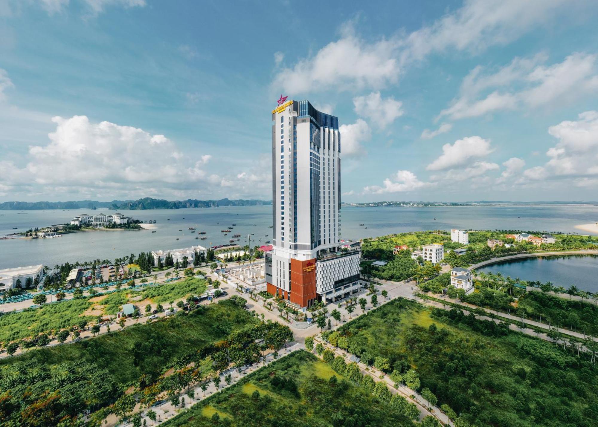 Radisson Blu Ha Long Bay Hotel Exterior photo